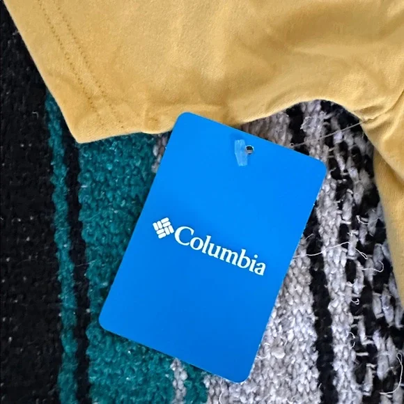 Columbia *NWT* Men's Oswalt Big Foot Graphic T-Shirt - Picture 5 of 6